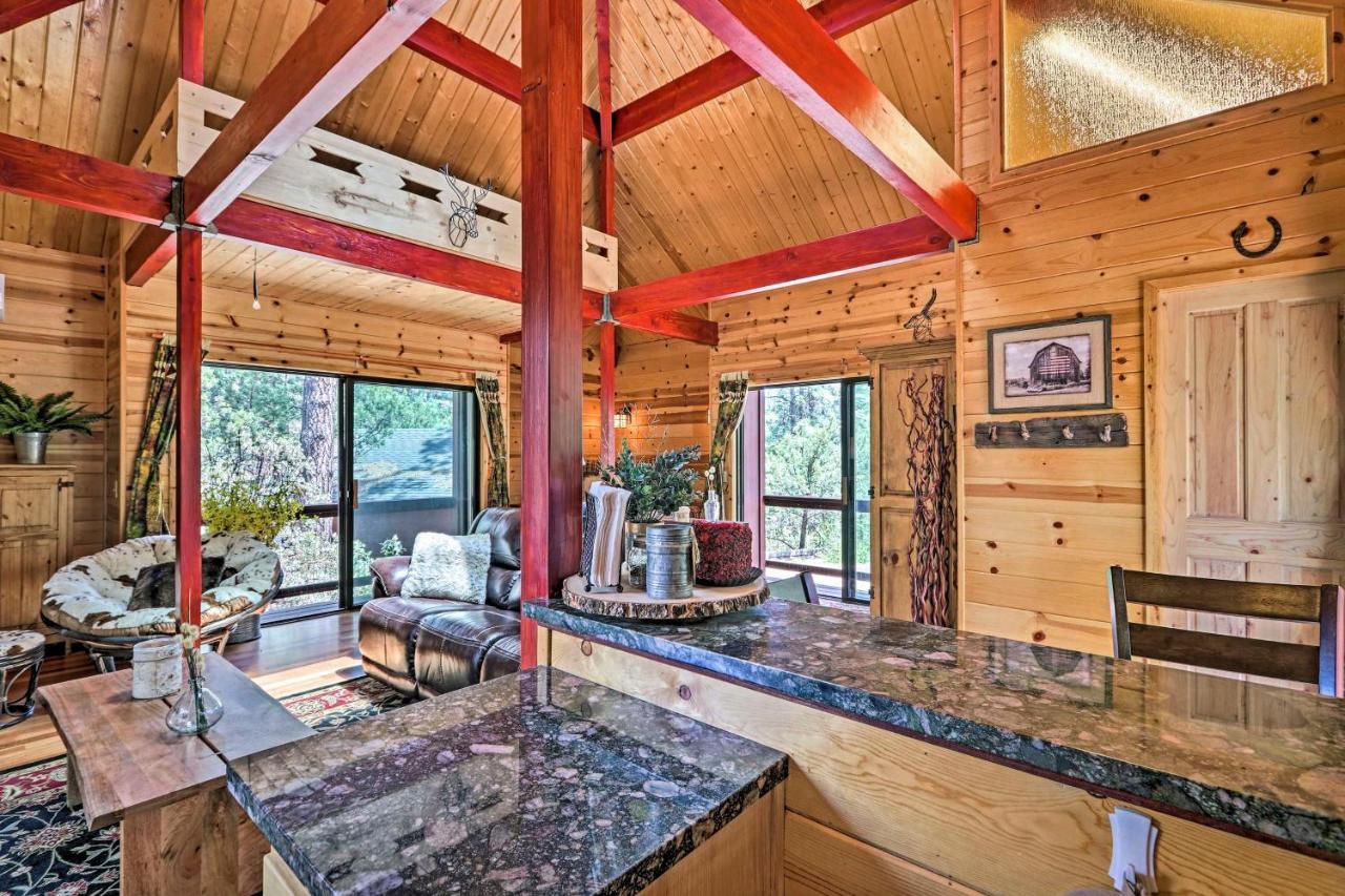 Romantic Strawberryandpine Studio Cabin With Deck! Экстерьер фото