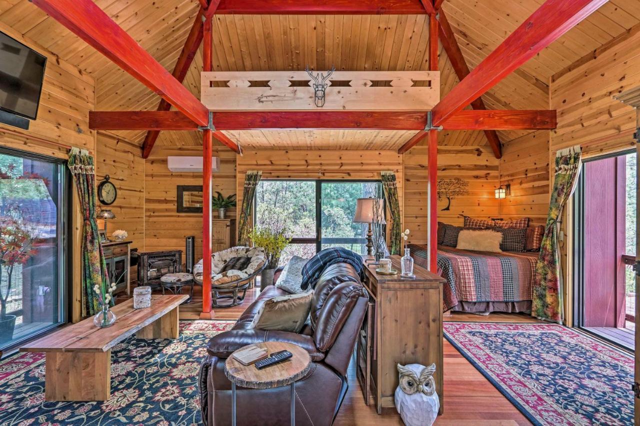 Romantic Strawberryandpine Studio Cabin With Deck! Экстерьер фото
