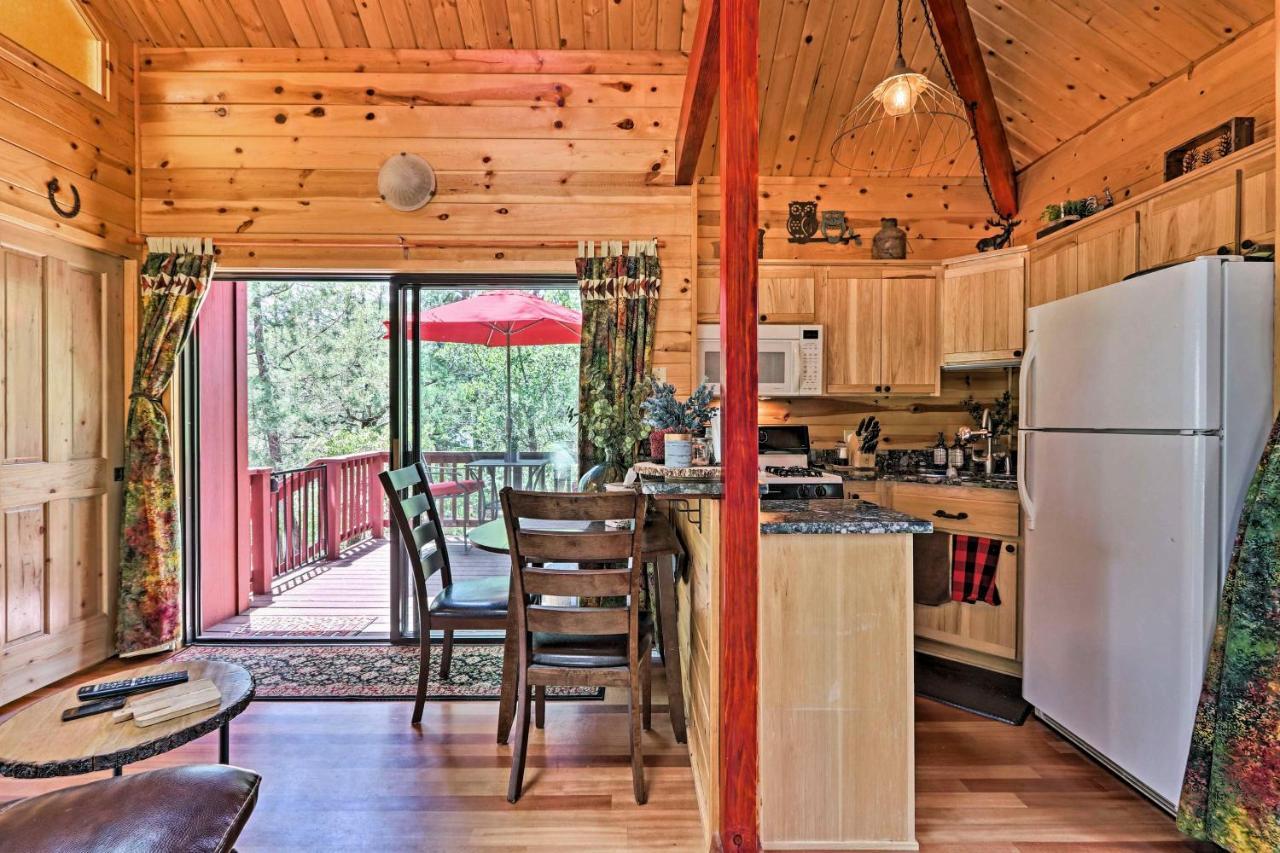 Romantic Strawberryandpine Studio Cabin With Deck! Экстерьер фото