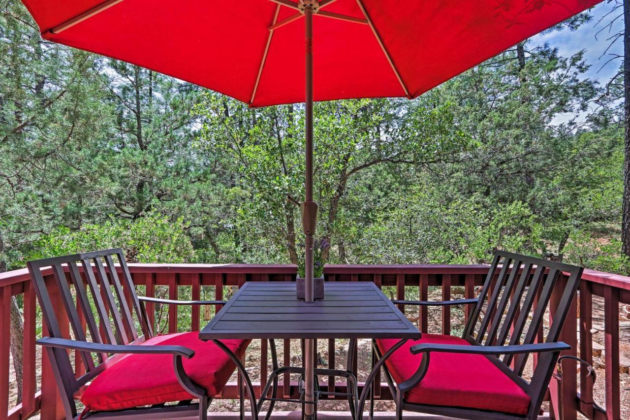 Romantic Strawberryandpine Studio Cabin With Deck! Экстерьер фото