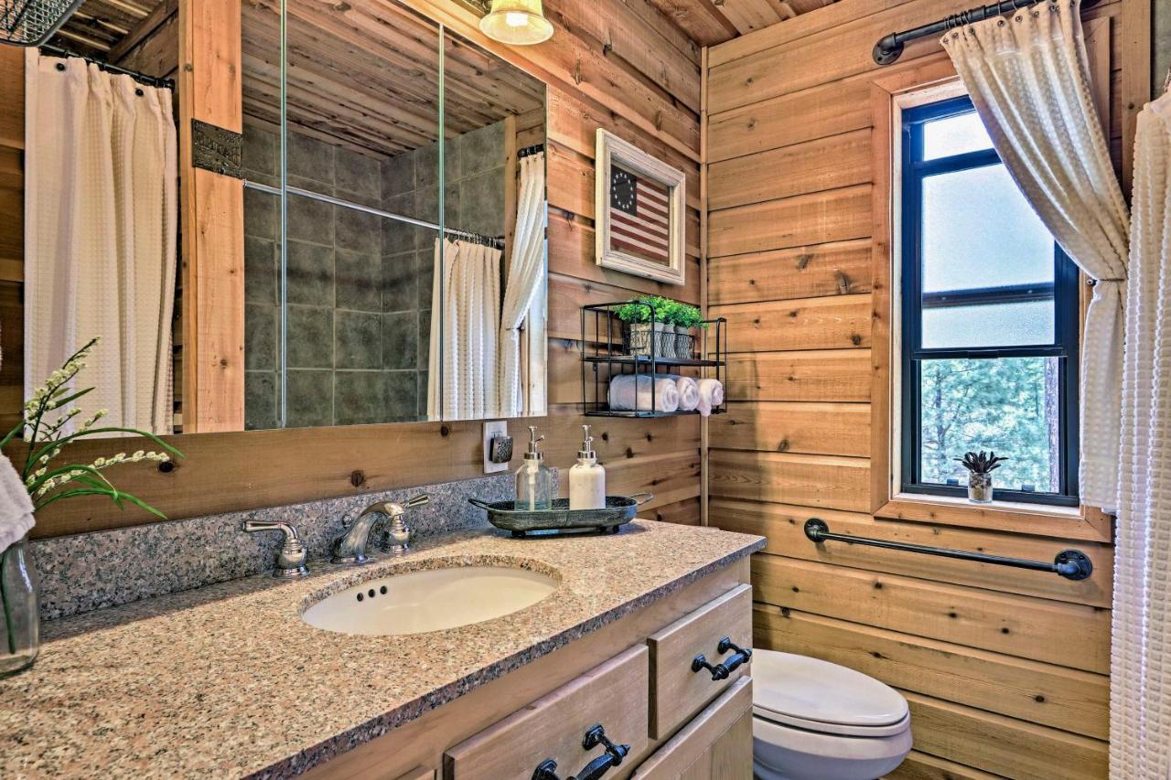 Romantic Strawberryandpine Studio Cabin With Deck! Экстерьер фото